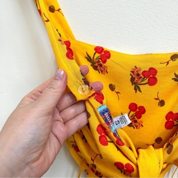 Urban Outfitters UO Jade Scarf Cami Yellow Cherry Print Tie Back Cropped Tank XS - Picture 10 of 14